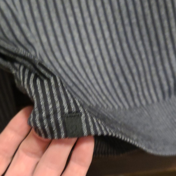 Athletic sweater - Picture 2 of 2